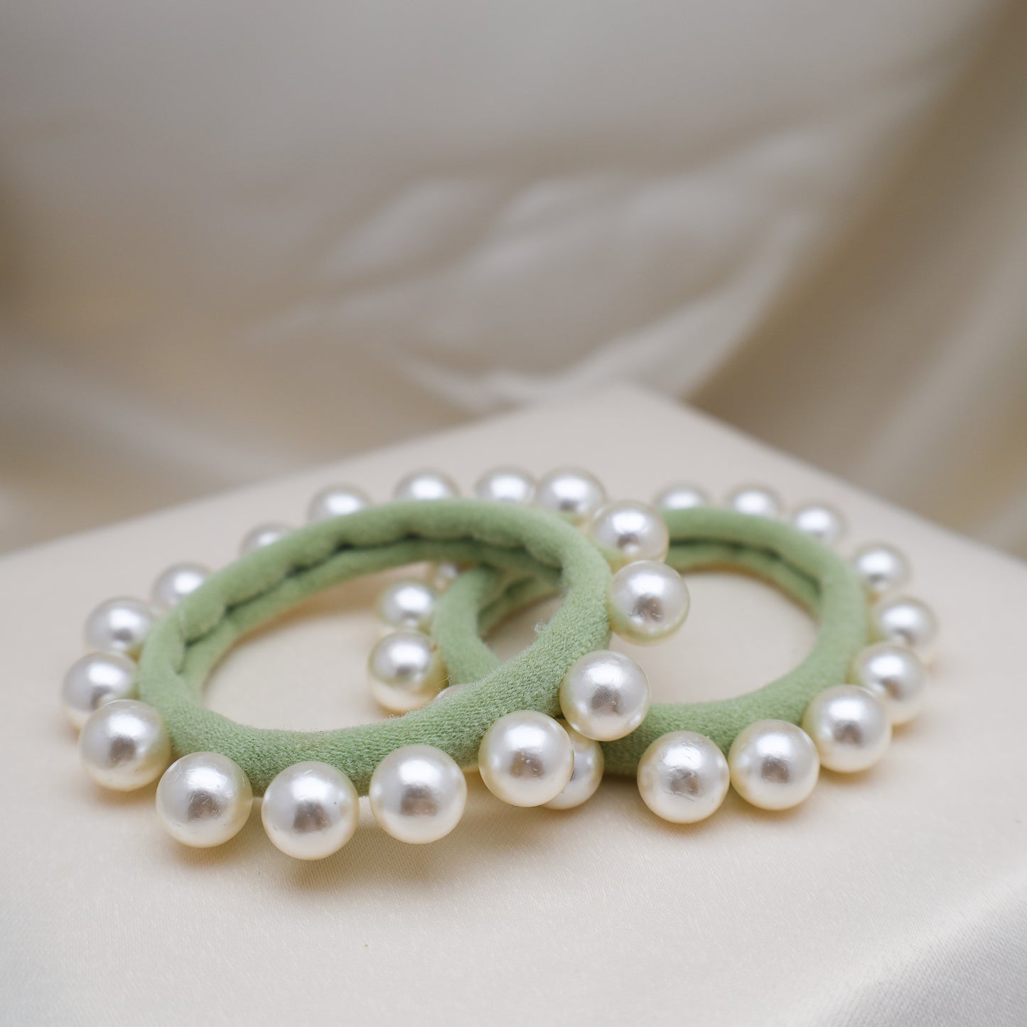 Eucalyptus Pearl Hair Tie