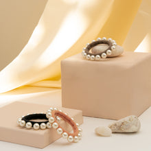Load image into Gallery viewer, Timeless Pack Pearl Hair Ties
